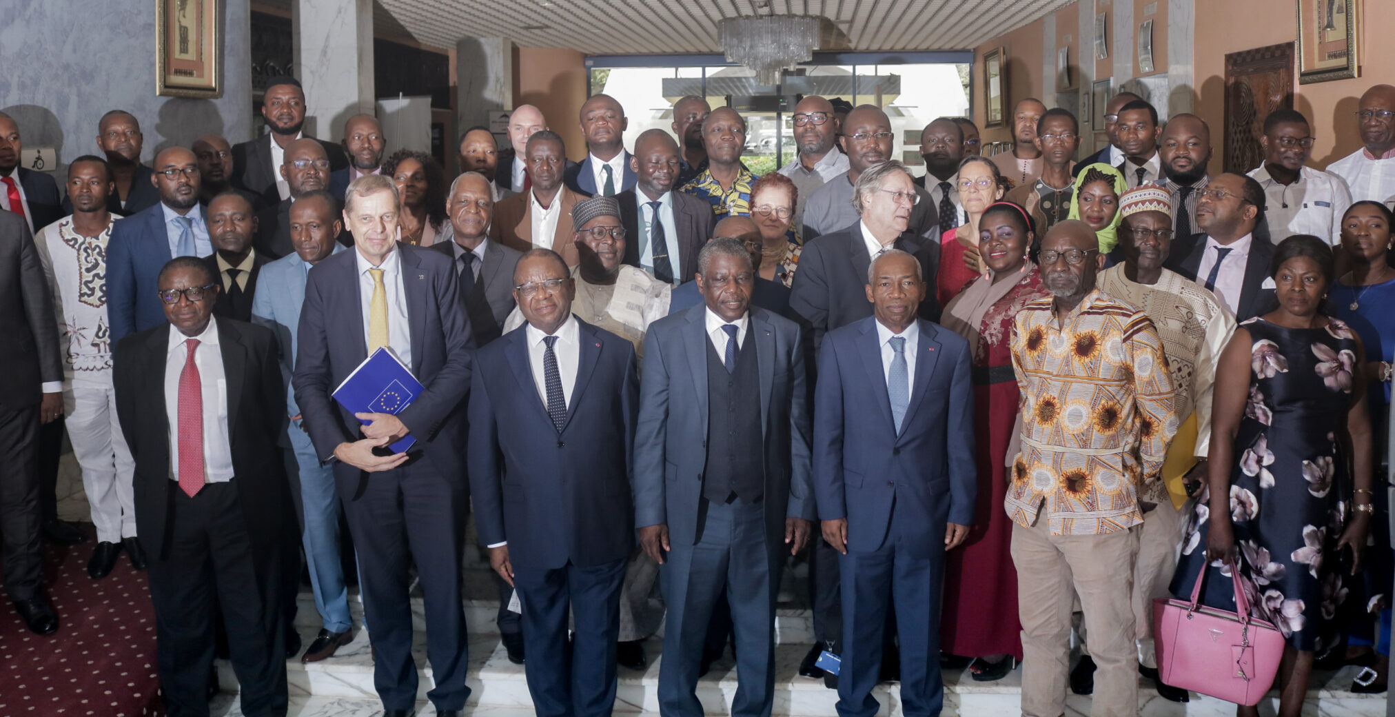Group photo for the members of the Sustainable Cocoa Committee 