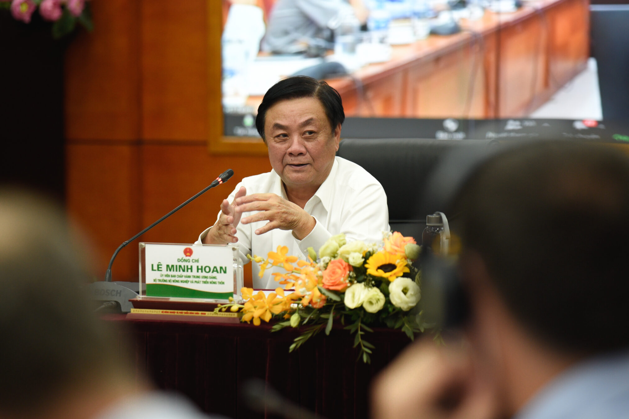 Minister Le Minh Hoan: Developing a sustainable coffee industry means leaving no one behind